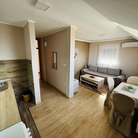 Gradiska Na Savi Apartmani I Sobe Экстерьер фото