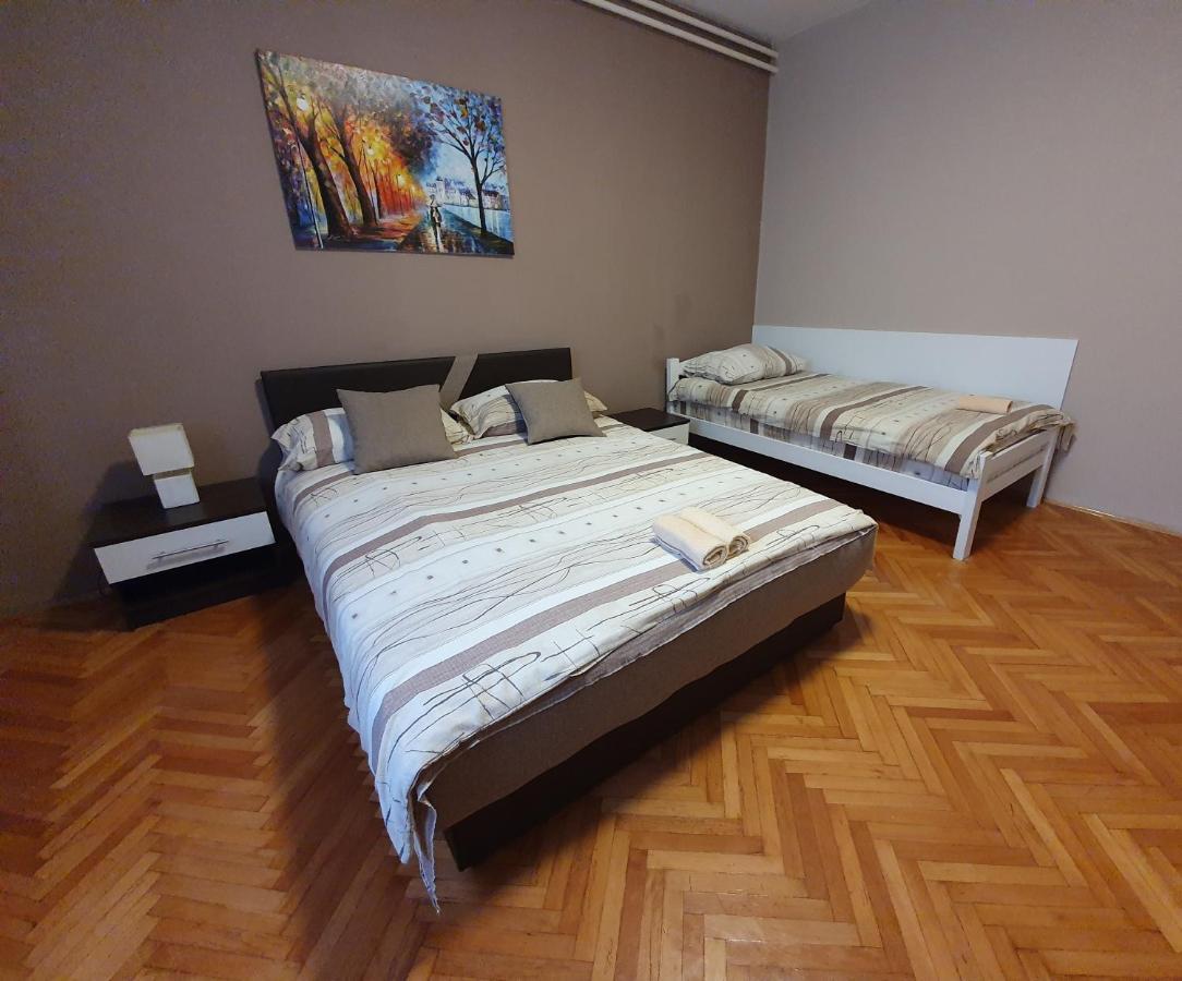 Gradiska Na Savi Apartmani I Sobe Экстерьер фото