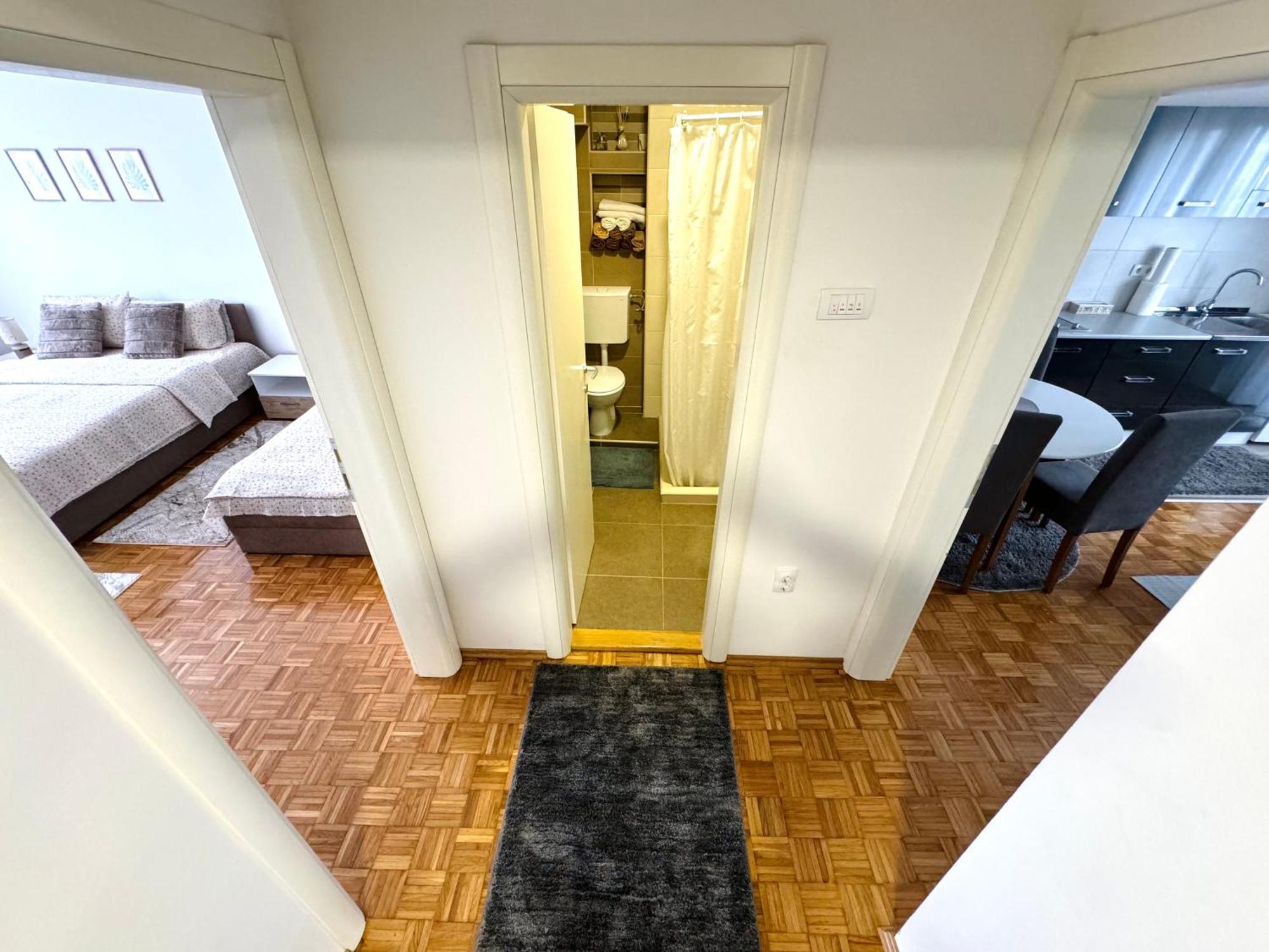 Gradiska Na Savi Apartmani I Sobe Экстерьер фото