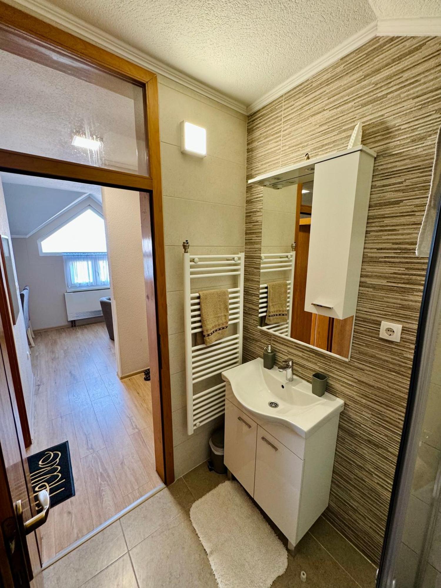 Gradiska Na Savi Apartmani I Sobe Экстерьер фото