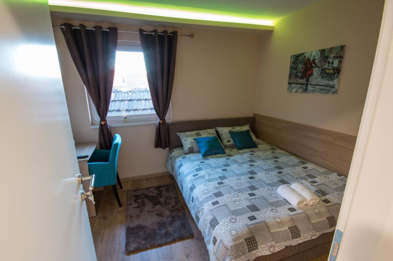 Gradiska Na Savi Apartmani I Sobe Экстерьер фото