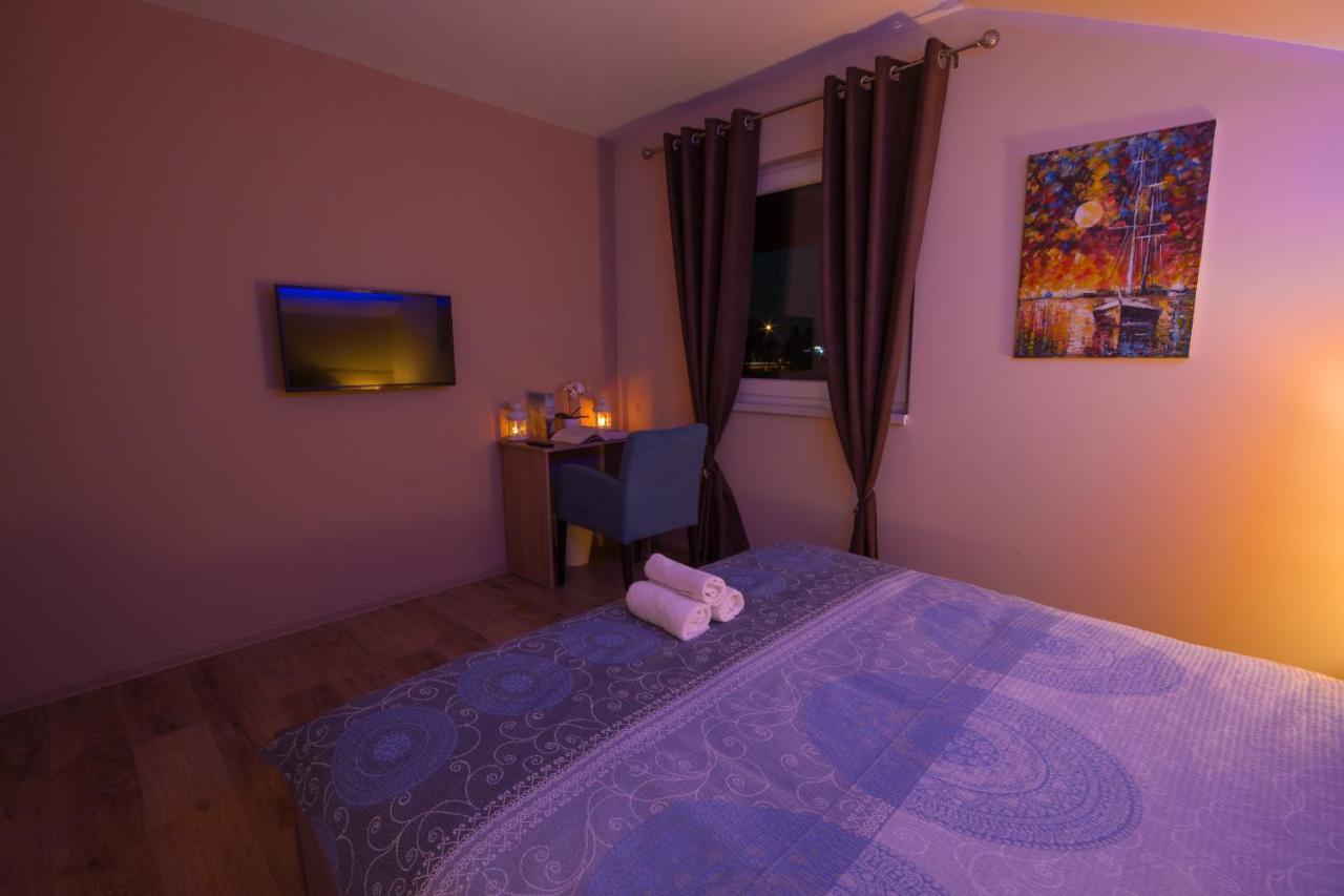 Gradiska Na Savi Apartmani I Sobe Экстерьер фото