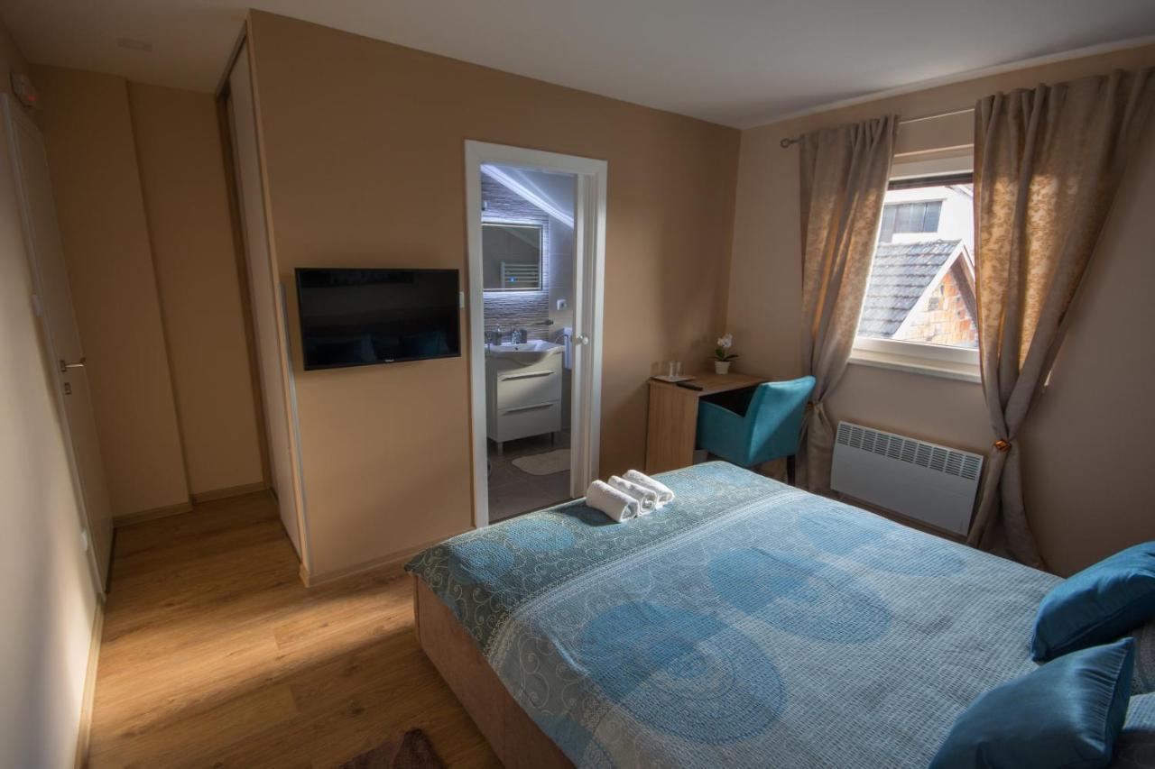 Gradiska Na Savi Apartmani I Sobe Экстерьер фото